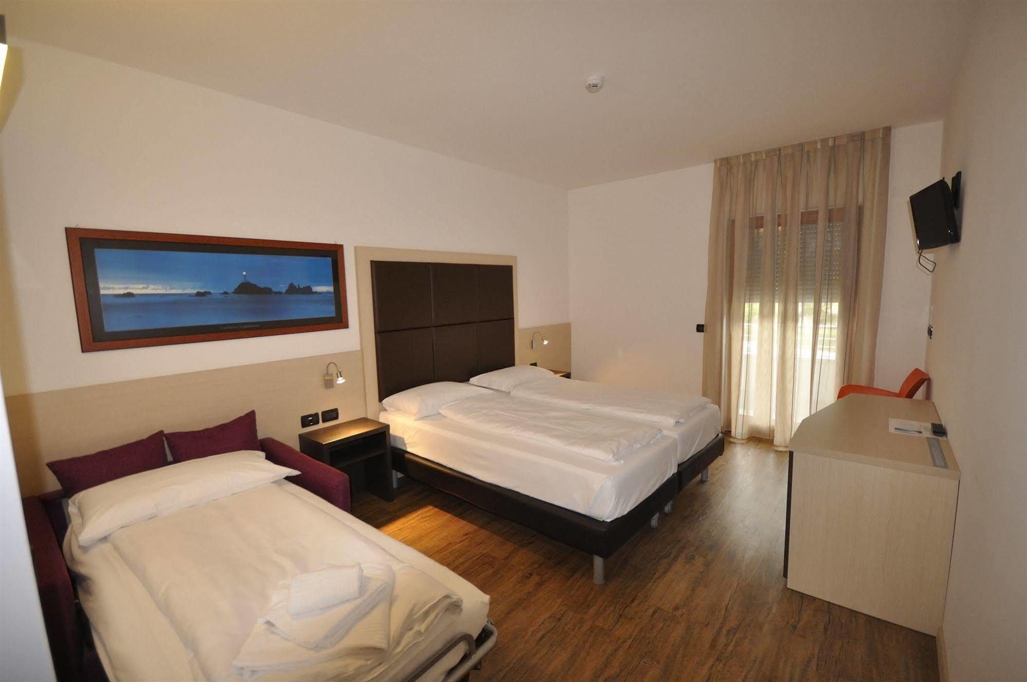 Villa Cameras Room And Breakfast Mori Exterior photo